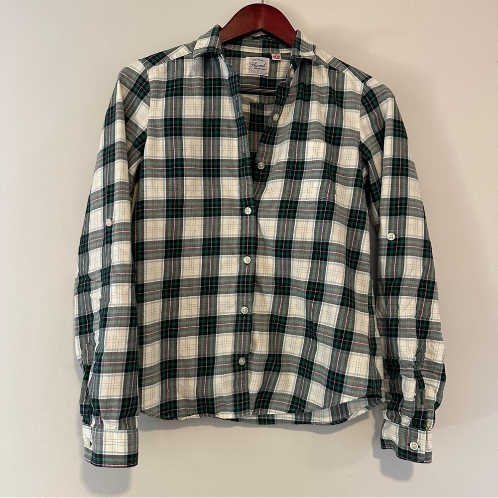 Uniqlo Green and White Plaid Button-Down Shirt